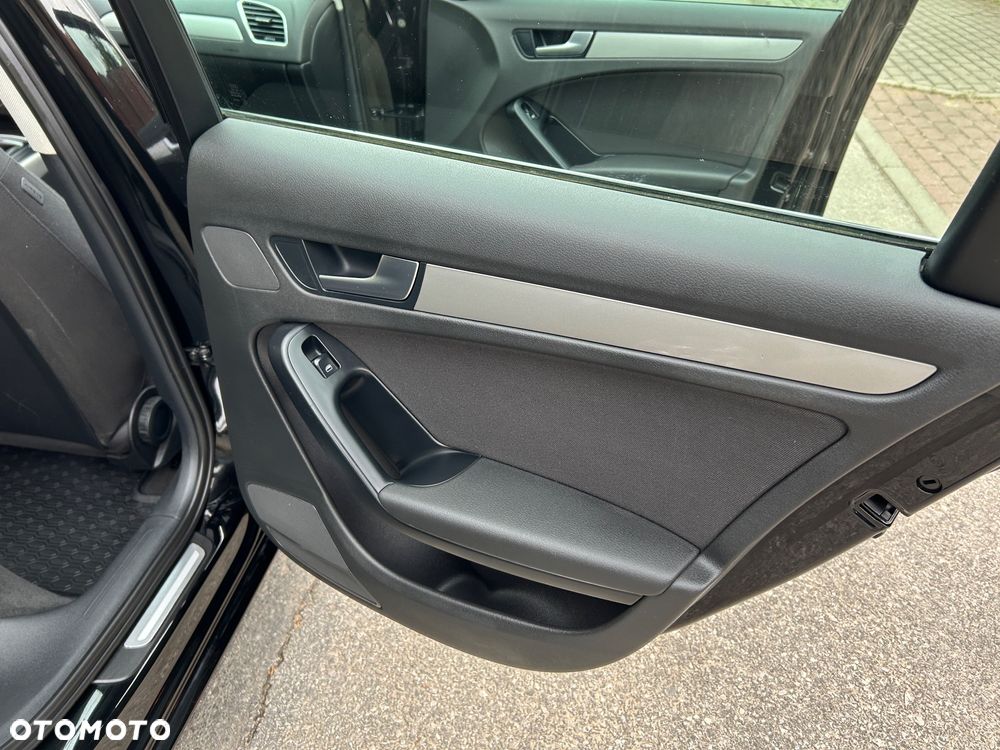 Audi A4 Avant 2.0 TDI - 38