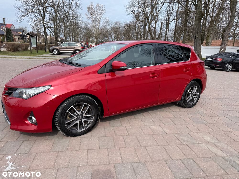 Toyota Auris 2.0 D-4D Dynamic - 31