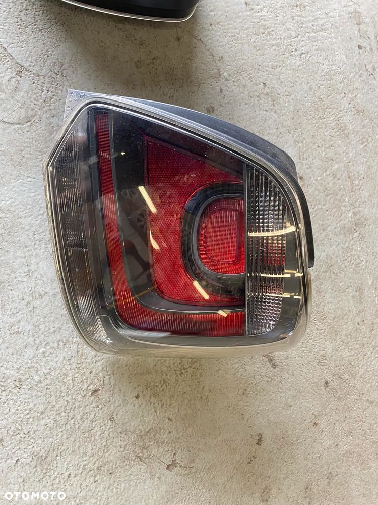 VW POLO 6R LAMPA LEWA PRAWA TYŁ TYLNA 6R0945257A - 6