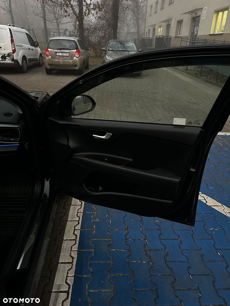Kia Stonic 1.2 M - 24