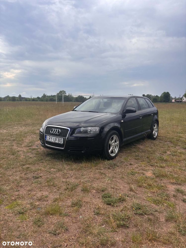 Audi A3 Sportback 1.6 FSI Ambiente - 3