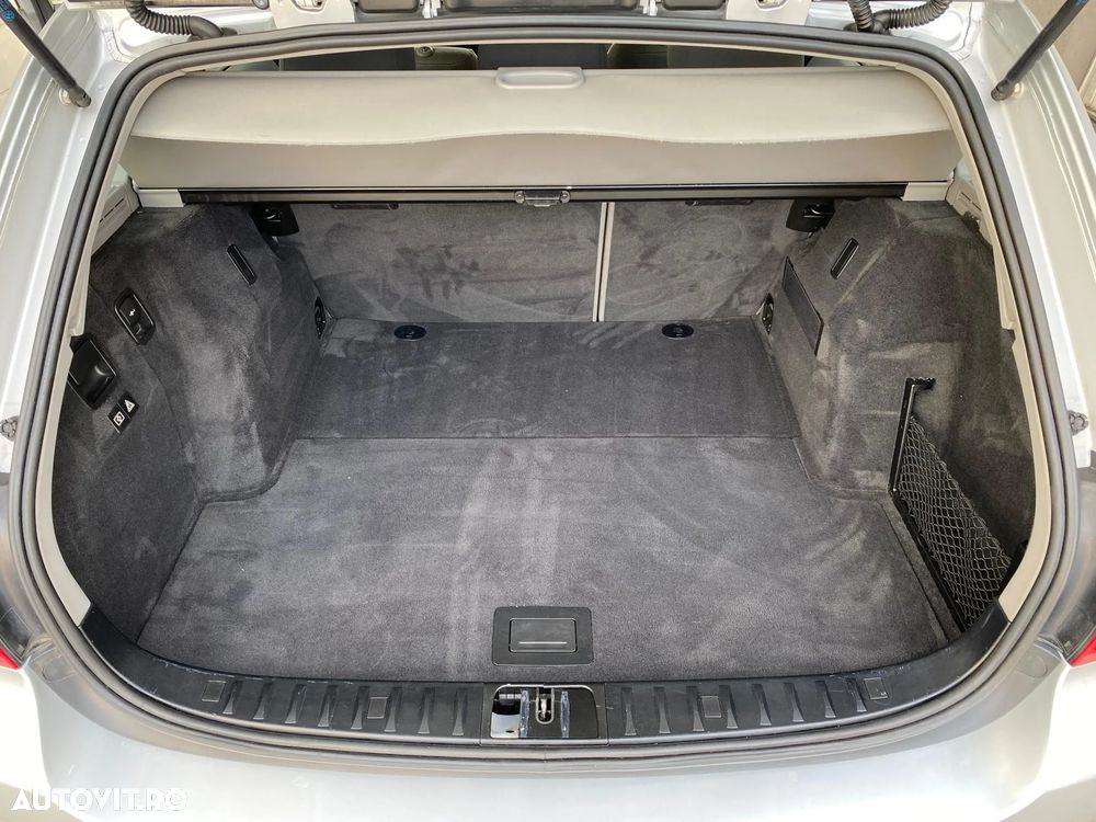 BMW Seria 3 320d EfficientDynamics Edition - 13
