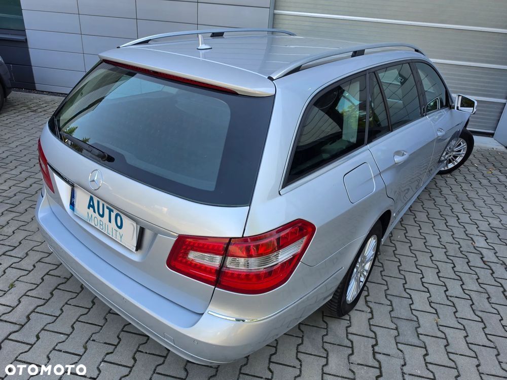 Mercedes-Benz Klasa E 200 CGI BlueEFFICIENCY Automatik Elegance - 14