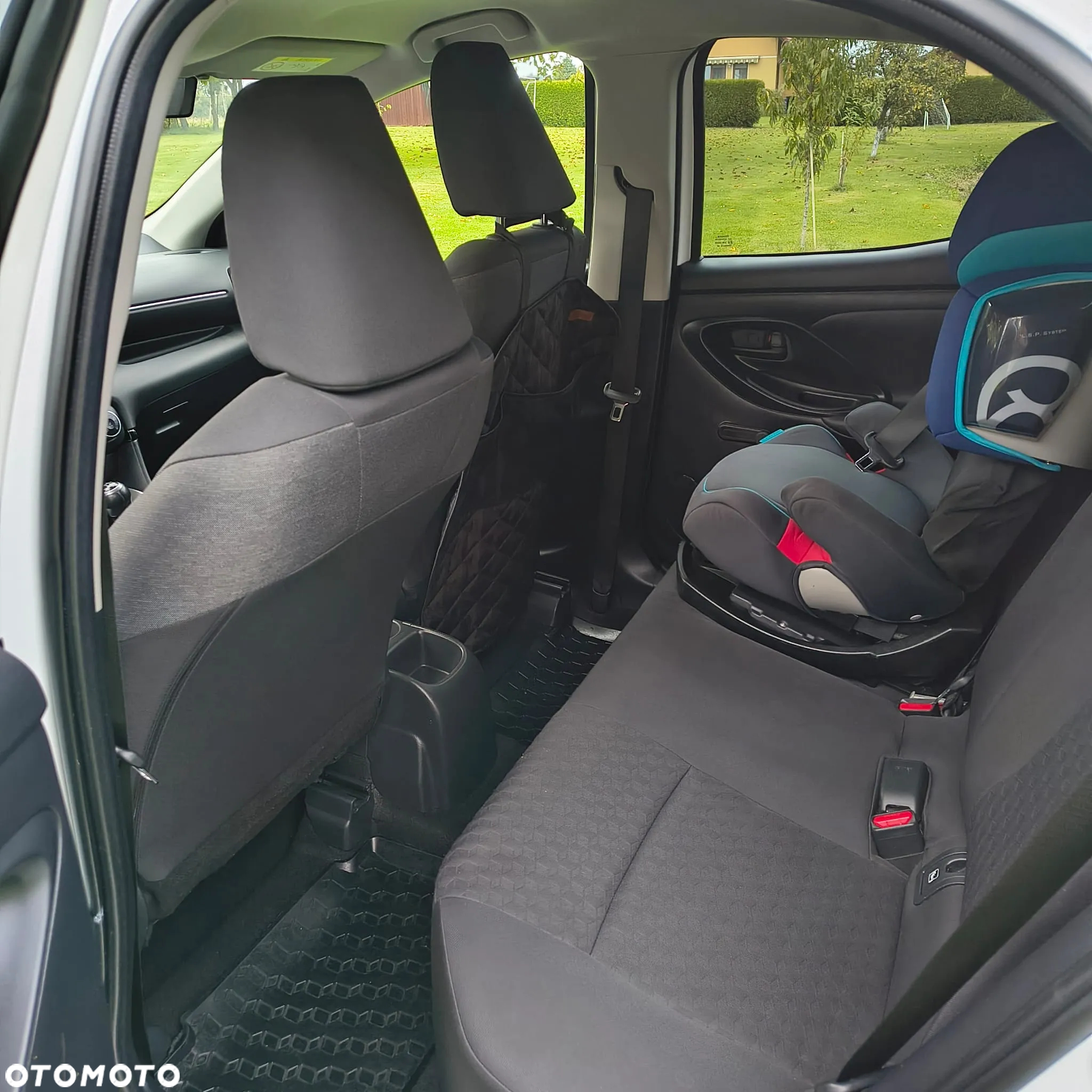 Toyota Yaris 1.5 Comfort - 8