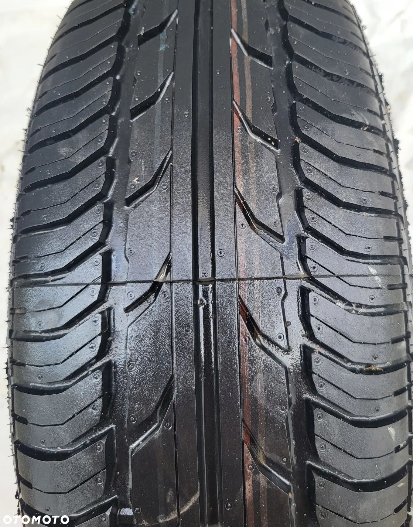 Opona Lato Fulda CARAT ATTIRO 94V 205/65 R15 - 1
