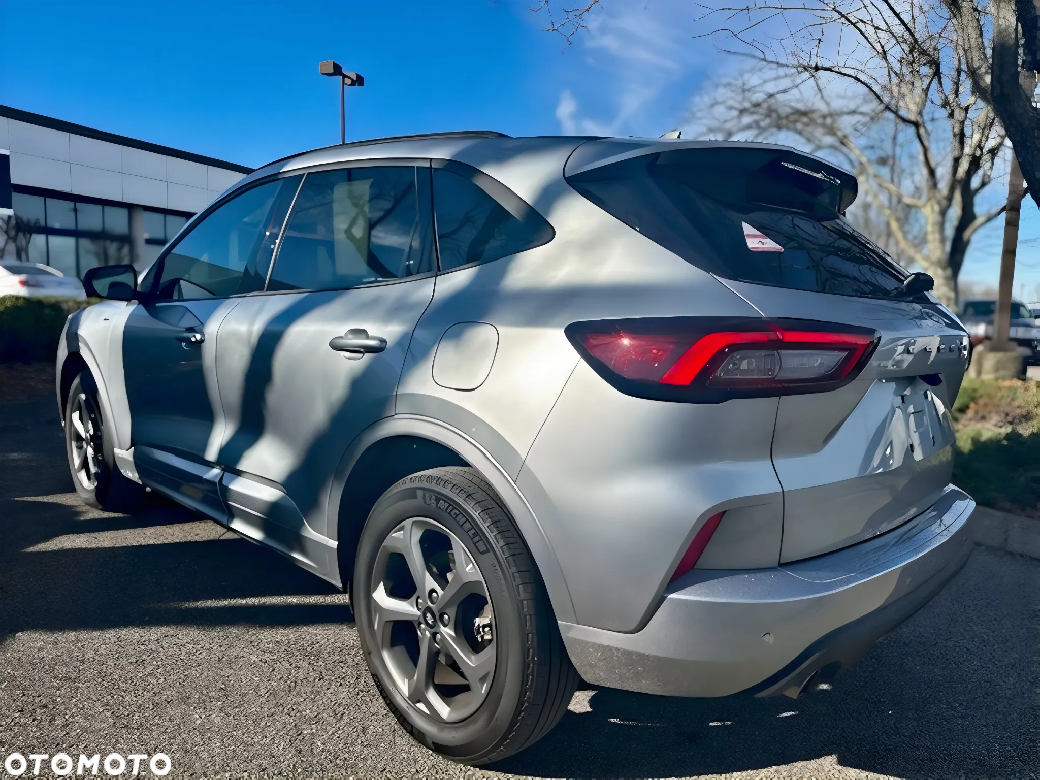 Ford Escape 2.0 EcoBoost AWD Titanium - 4