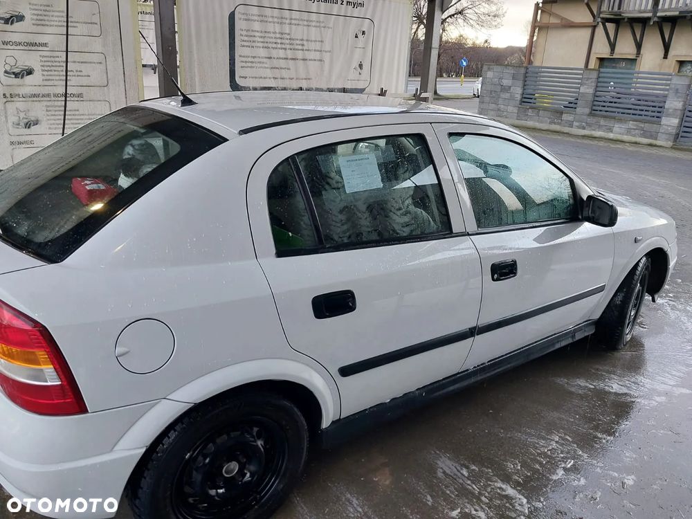 Opel Astra - 2