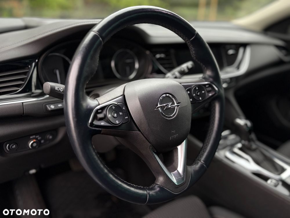 Opel Insignia - 34