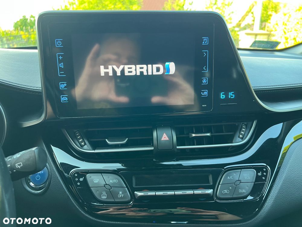 Toyota C-HR - 21