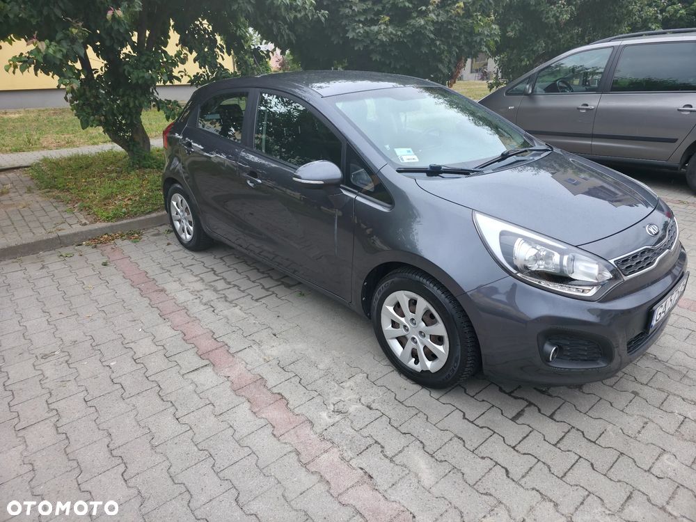 Kia Rio - 6