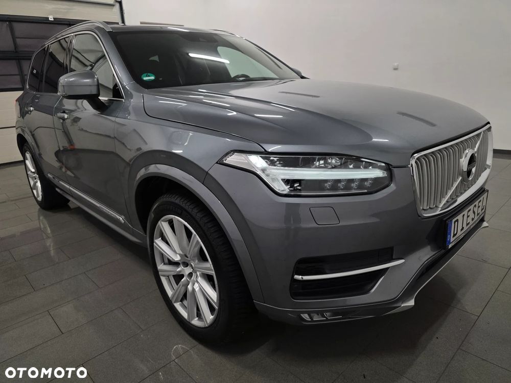 Volvo XC 90 D5 AWD R-Design - 1
