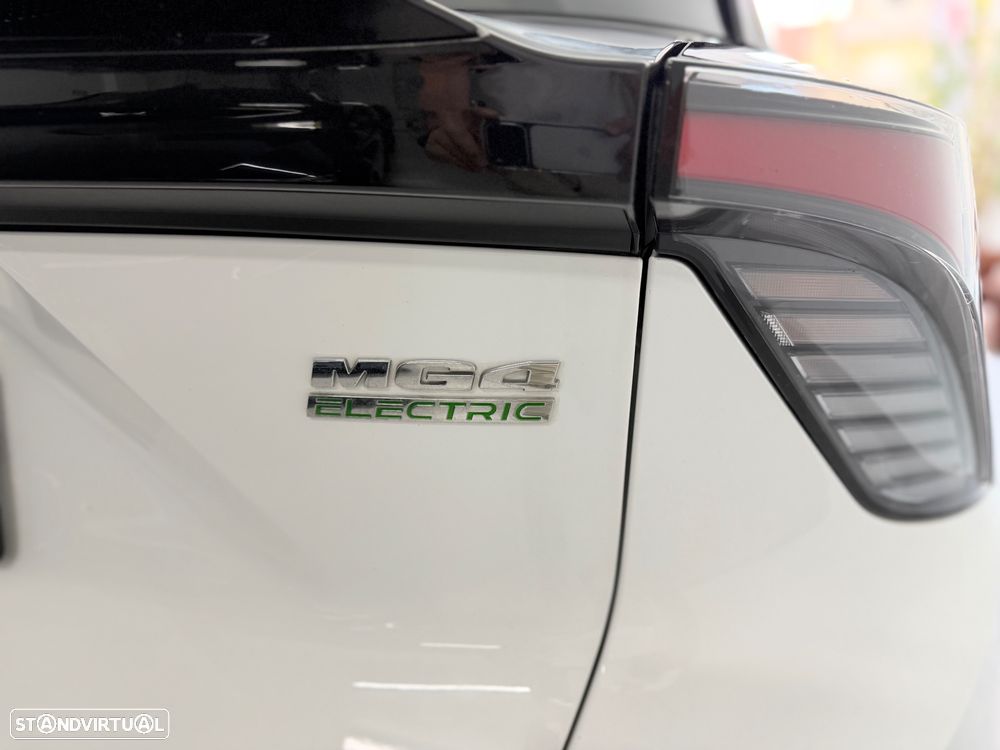 MG MG4 51 kWh Standard - 11
