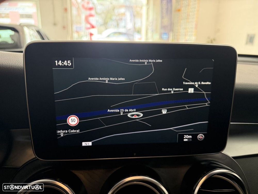 Mercedes-Benz GLC 250 d 4Matic 9G-TRONIC AMG Line - 22