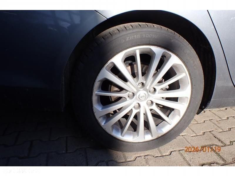 Opel Insignia - 33