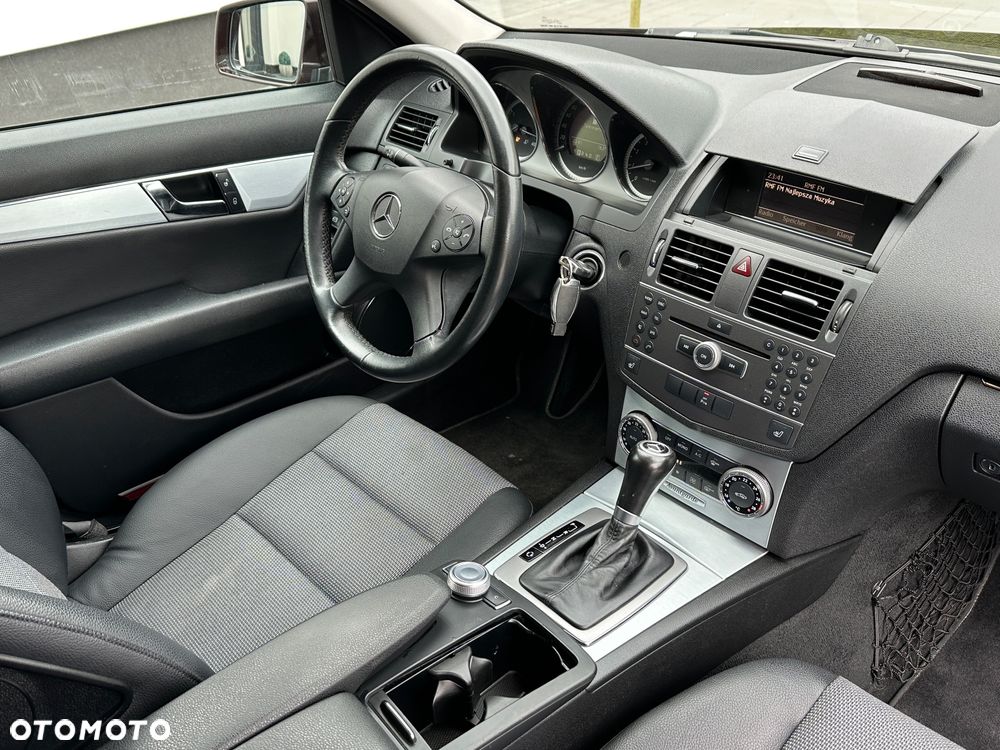 Mercedes-Benz Klasa C 180 Kompressor Automatik Avantgarde - 16