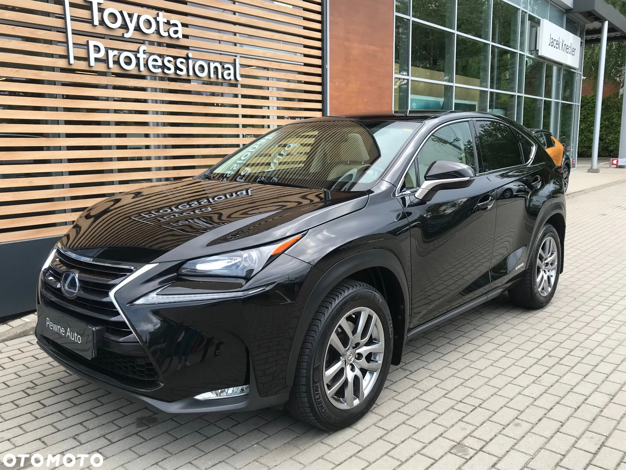 Lexus NX 300h Elegance AWD - 2