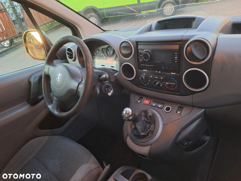 Peugeot Partner - 13