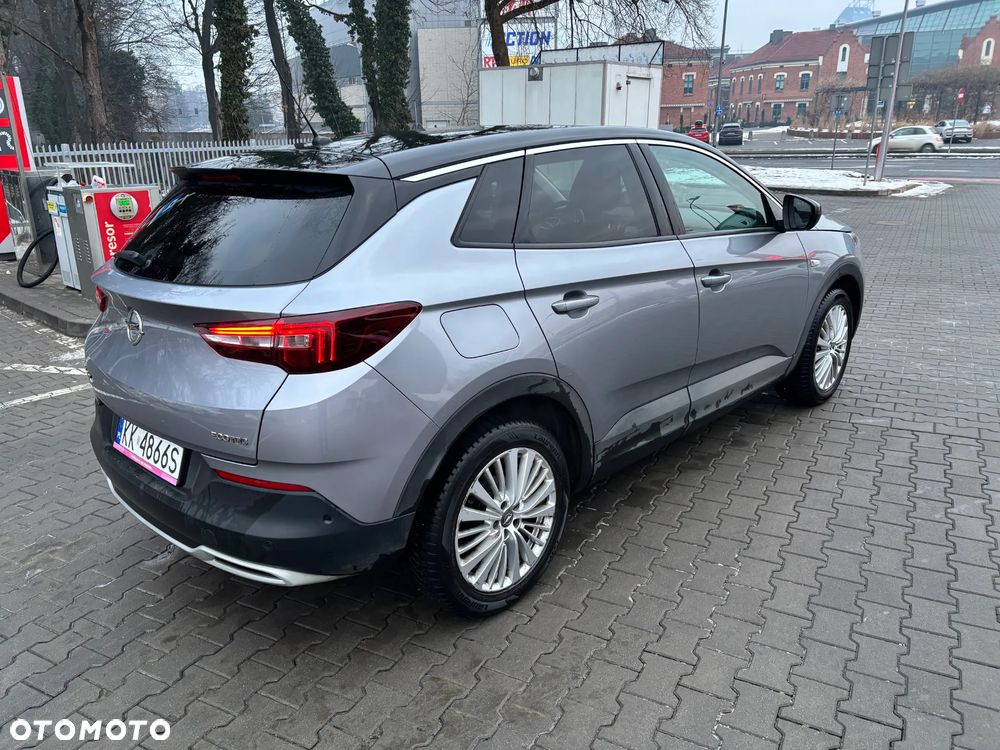 Opel Grandland X 1.2 T Enjoy S&S - 9