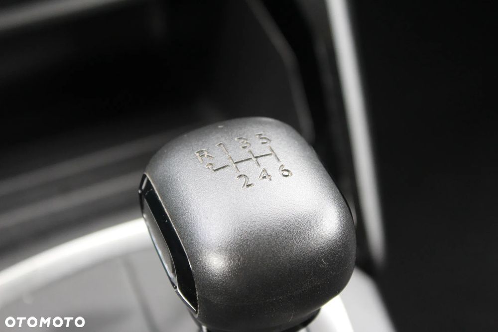 Peugeot 2008 1.5 BlueHDi Allure - 30