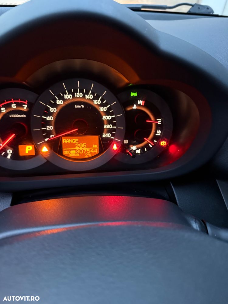 Toyota RAV4 2.2 D-CAT AWD Aut Luxury - 7