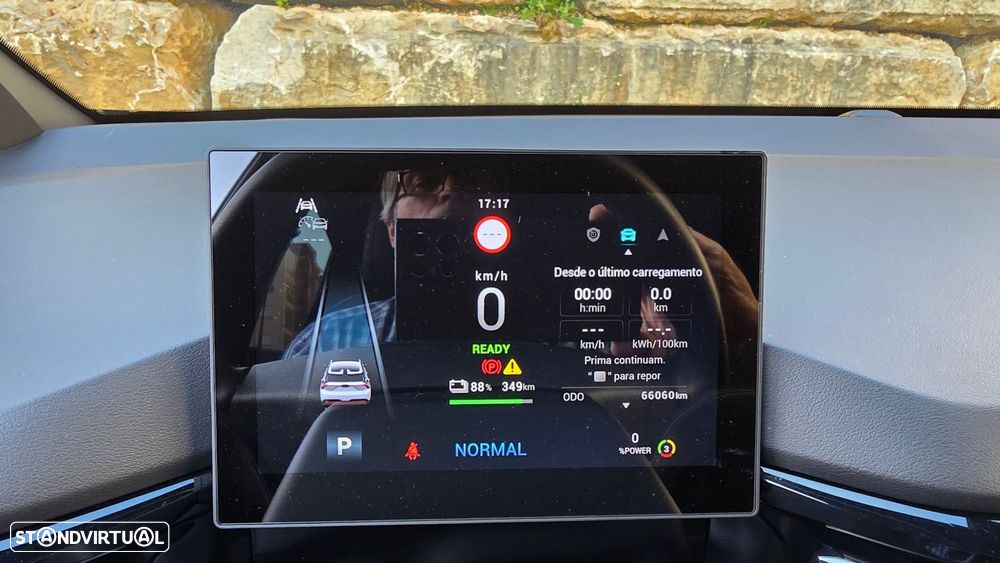 MG MG4 64 kWh Luxury - 18