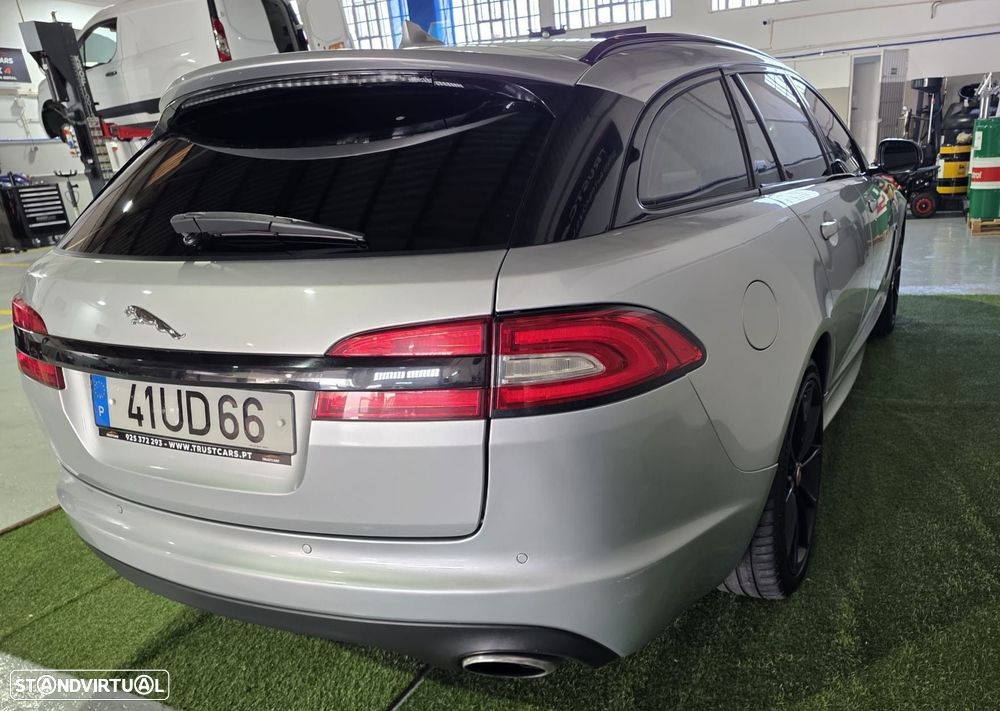 Jaguar XF Sportbrake 2.2 - 7