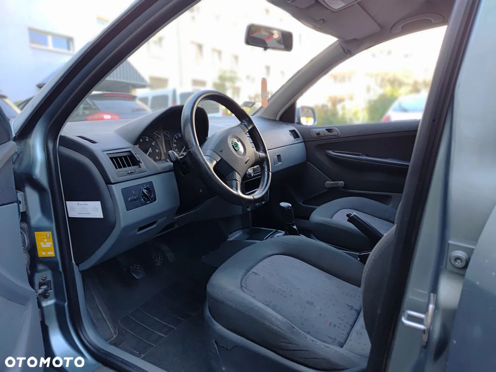 Skoda Fabia - 10
