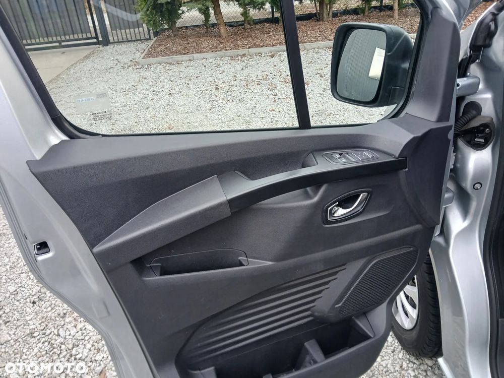 Renault Trafic 2.0 L2H1 HD Extra (bryg.) - 25