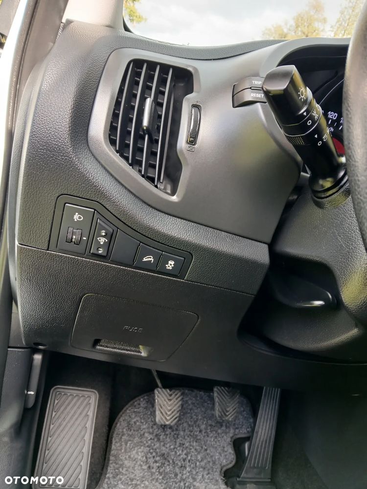 Kia Sportage 1.7 CRDI Business Line 2WD - 12