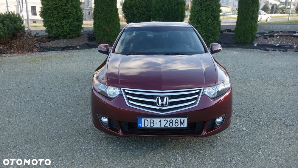 Honda Accord 2.0 Elegance 50 Jahre Edition - 2