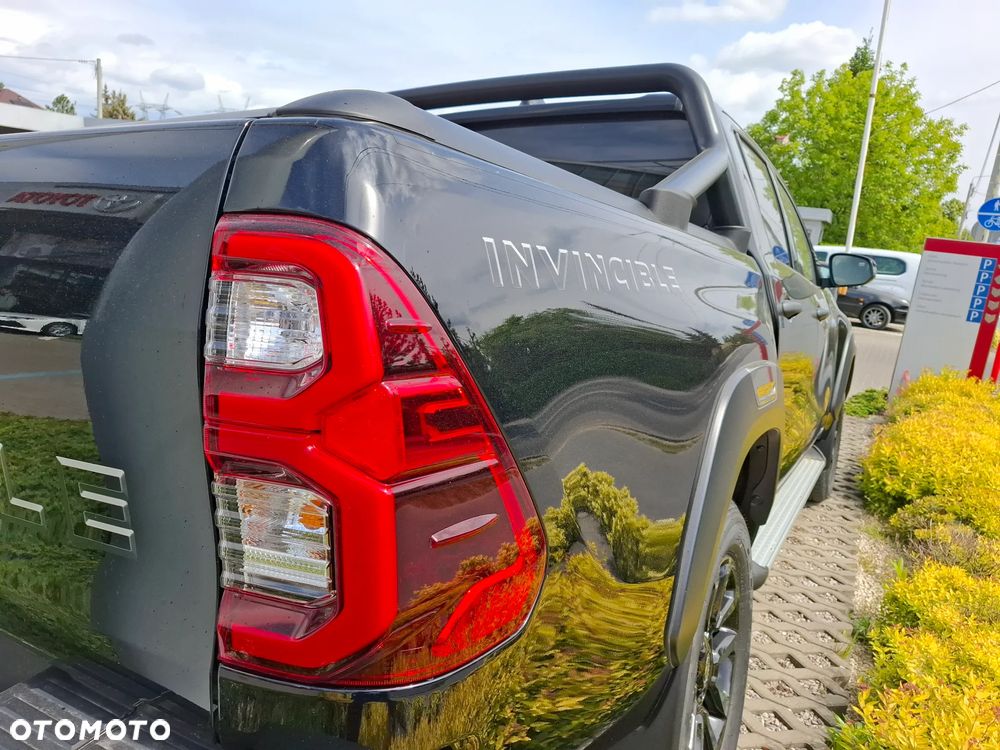 Toyota Hilux 2.8 D-4D Double Cab Invincible 4x4 - 27