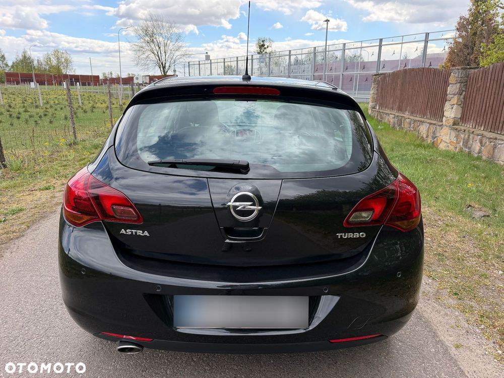 Opel Astra 1.4 T Essentia - 26