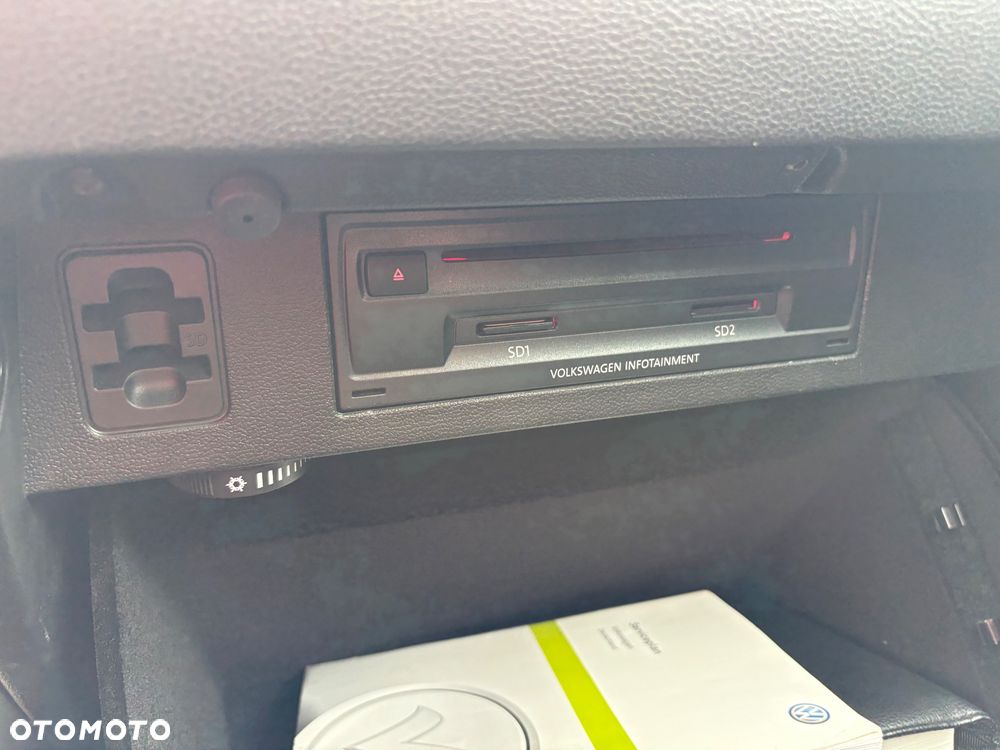 Volkswagen Passat 2.0 TDI BMT Comfortline - 23