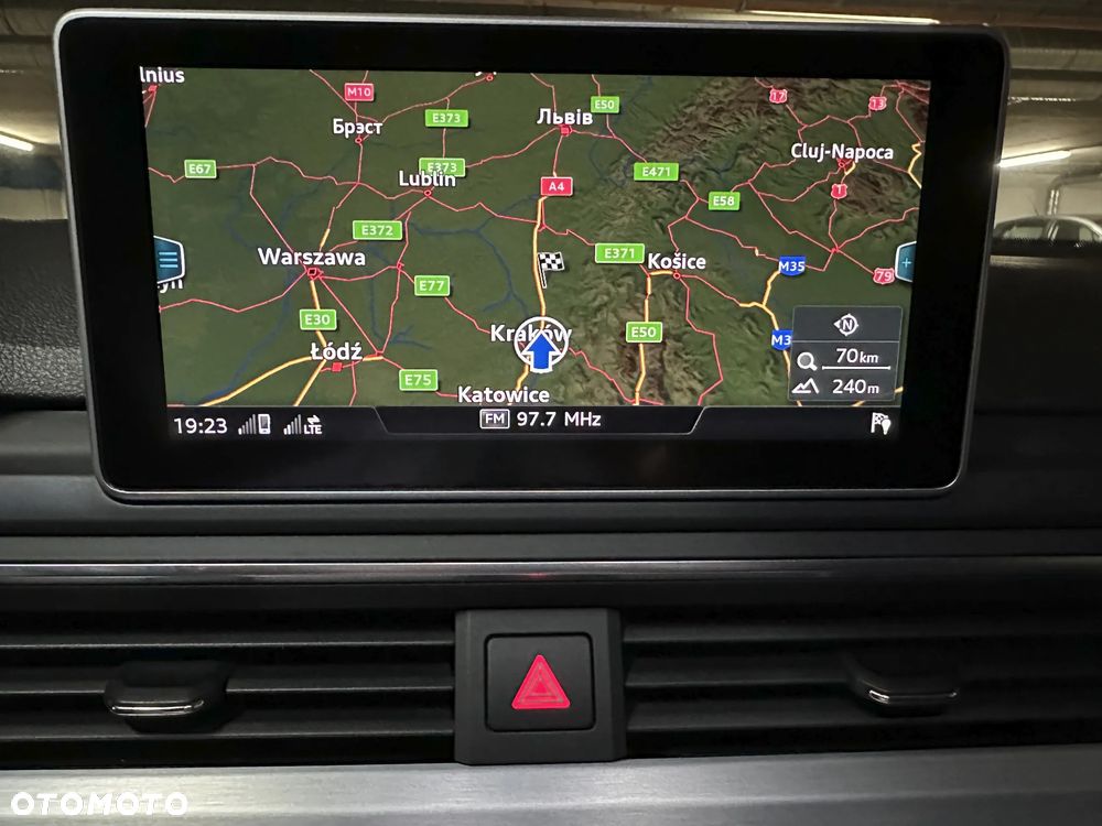 Audi A4 Avant 2.0 TDI ultra sport - 14