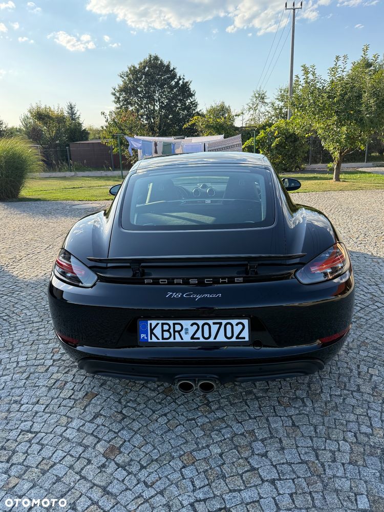 Porsche 718 Cayman - 9