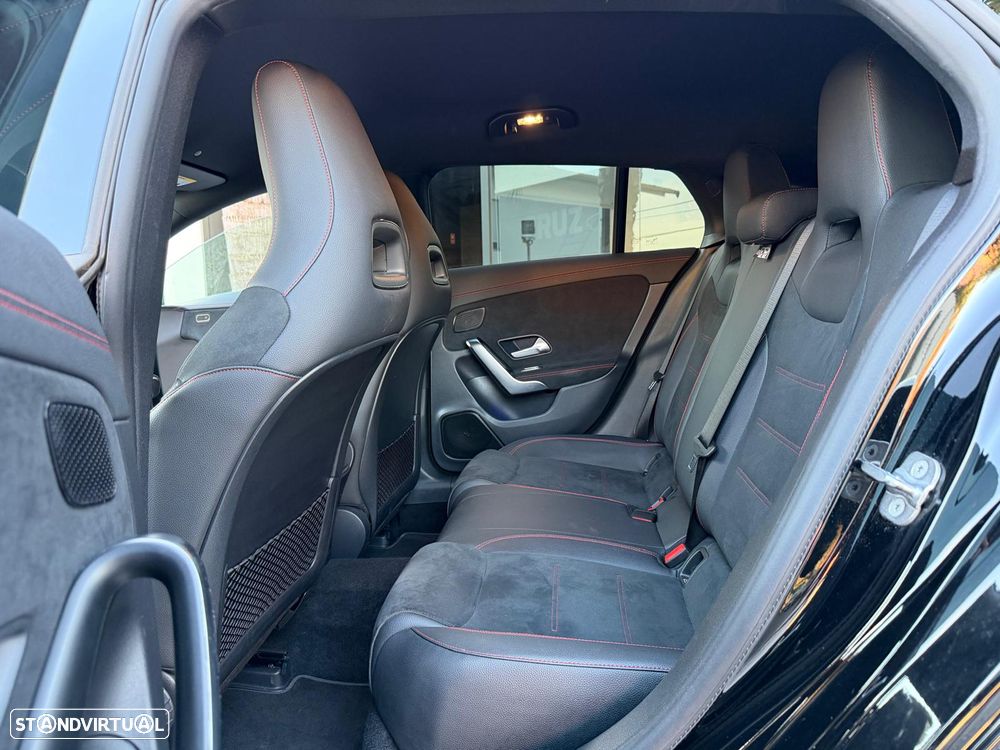 Mercedes-Benz CLA 250 e 8G-DCT AMG Line - 14