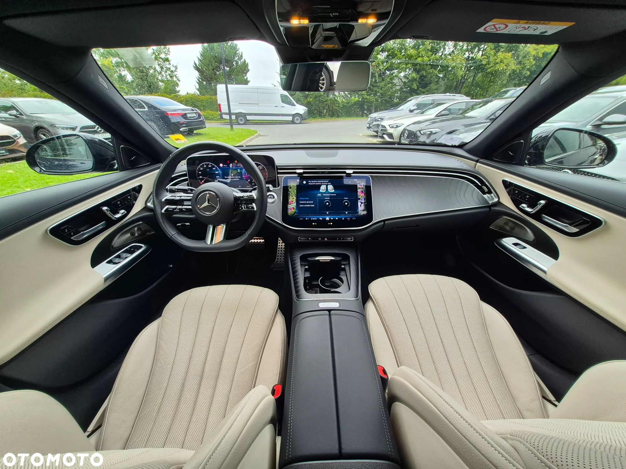 Mercedes-Benz Klasa E 220 d mHEV 4-Matic AMG 9G-Tronic - 24
