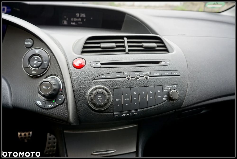 Honda Civic 1.4 Sport - 18
