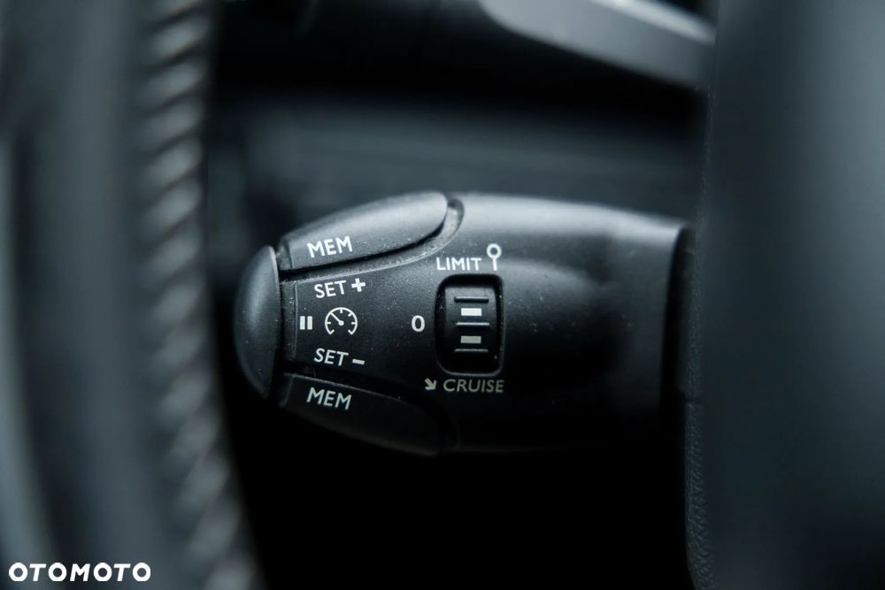 Peugeot 308 1.6 BlueHDi Active S&S - 24