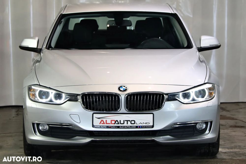 BMW Seria 3 320d Sport-Aut. Efficient Dynamics Edition Luxury Line - 37