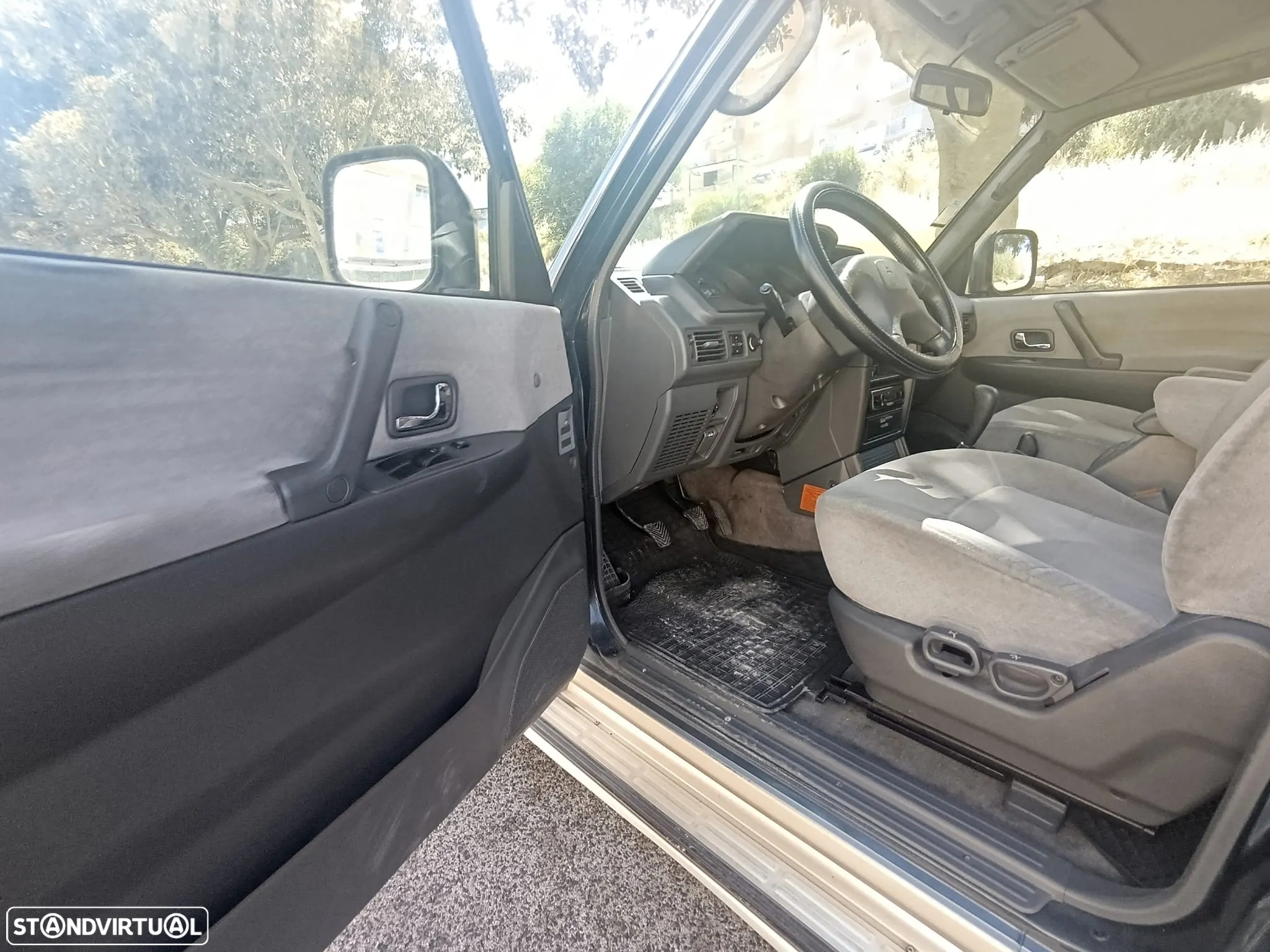 Mitsubishi Pajero 2.8 TD GLS Longo ABS - 13
