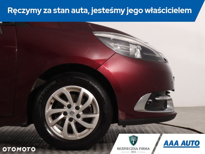 Renault Scenic - 17