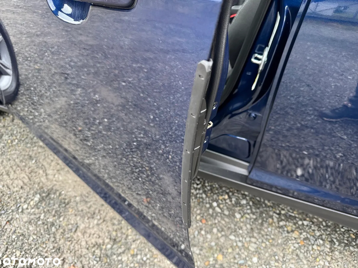 Ford Focus - 36