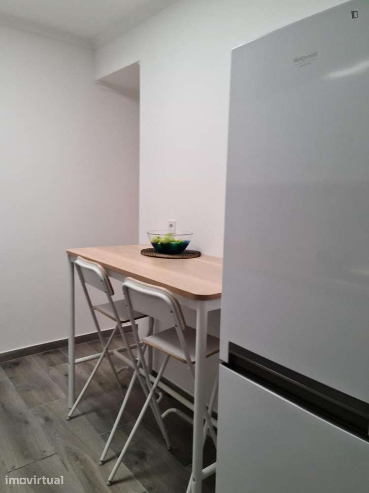 Quarto - localizado em Amadora Lisbon - Grande imagem: 3/12