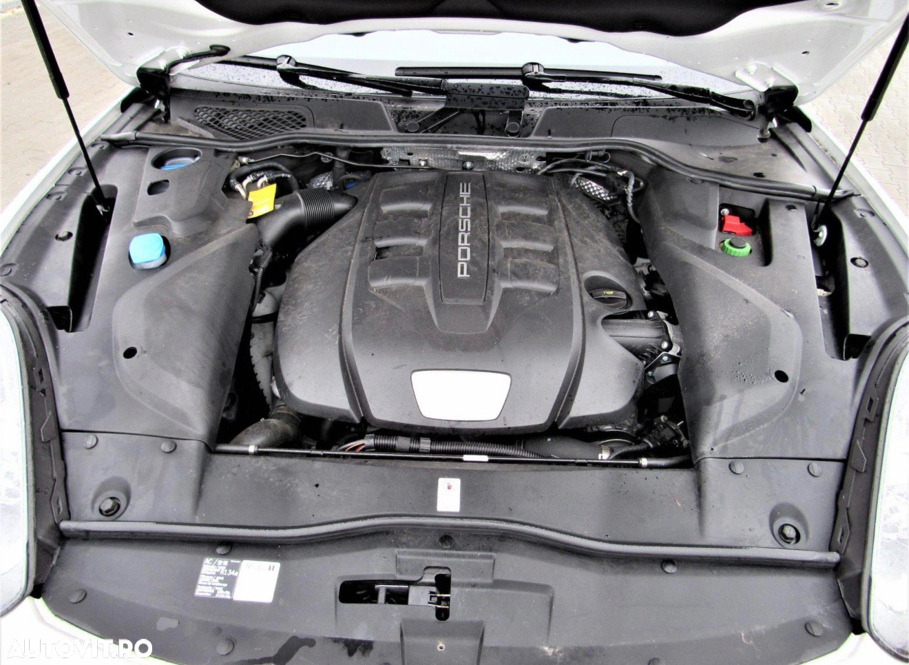 Porsche Cayenne 3.0 L - 11