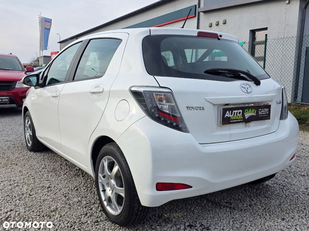 Toyota Yaris - 4