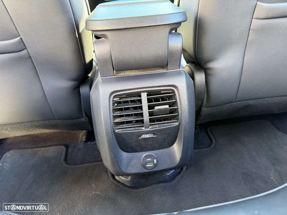 Ford Mustang Mach-E 75.7 kWh Base - 16