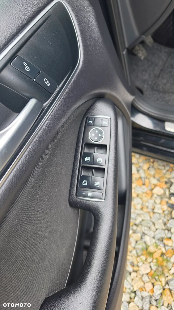 Mercedes-Benz Klasa B 180 (BlueEFFICIENCY) - 17