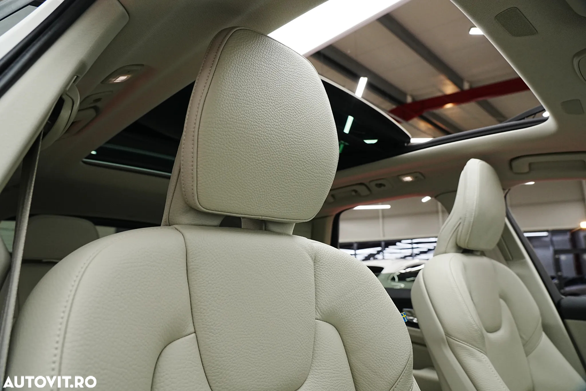 Volvo XC 60 Recharge T6 Twin Engine eAWD Inscription Expression - 25