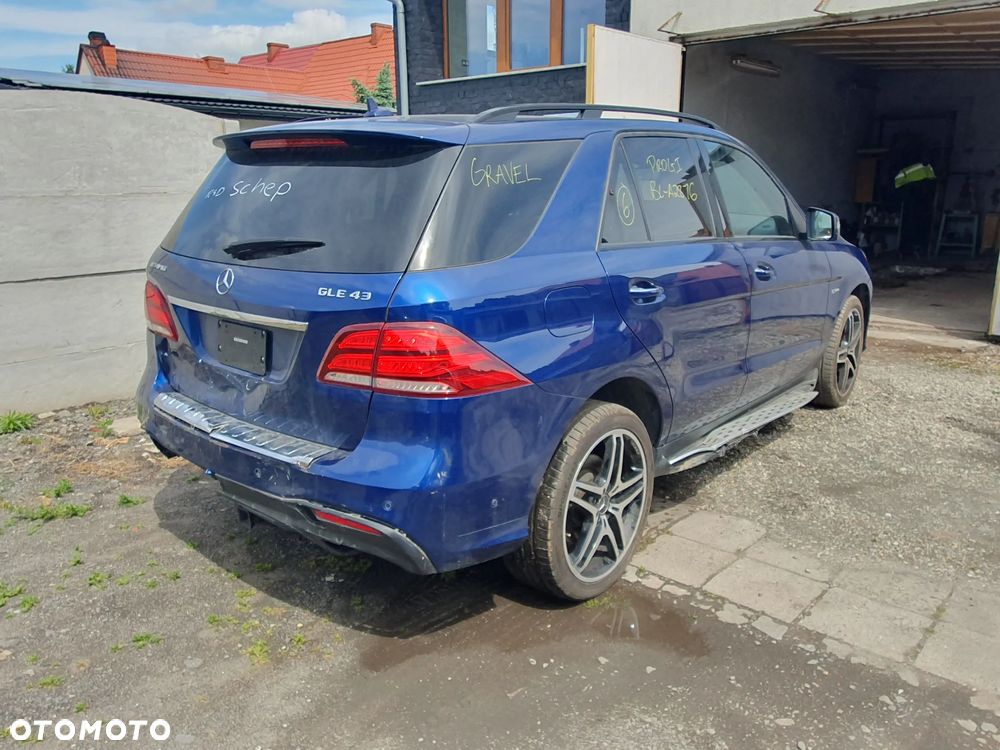 Mercedes-Benz GLE AMG 43 4Matic 9G-TRONIC AMG Line - 15